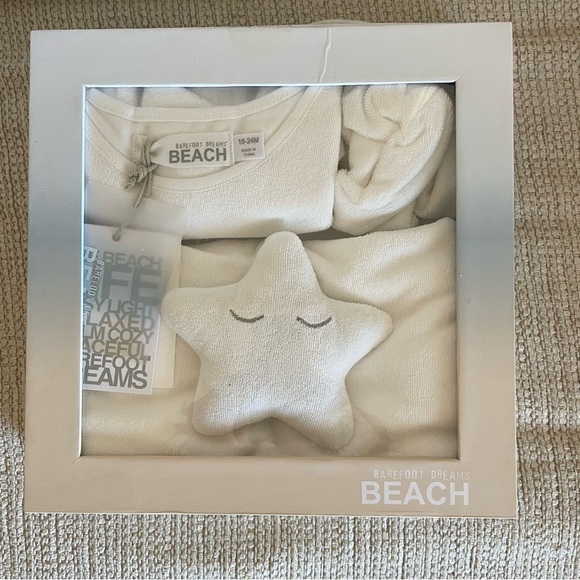 Barefoot Dreams Beach Cozy Terry Onesie Baby Bundle Color is Sea Salt NWT - Picture 1 of 7